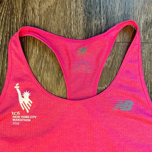 New Balance NYC Marathon Tank Top - Picture 2 of 4